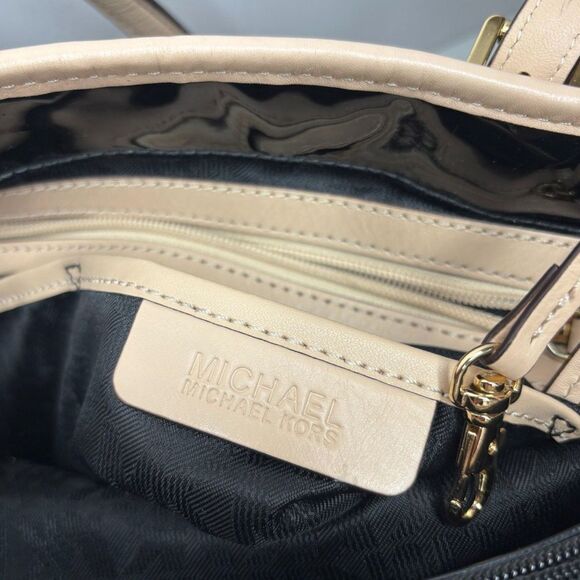 Michael Kors Black Tan Patent Leather Monogram Tote Shoulder Bag Womens Designer - Picture 8 of 11